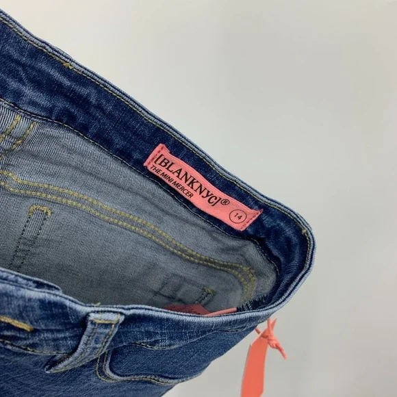 BlankNYC Jeans Girls Kids Size 14 The Mini Mercer Skinny Blue Denim Step Hem NWT - Picture 5 of 13